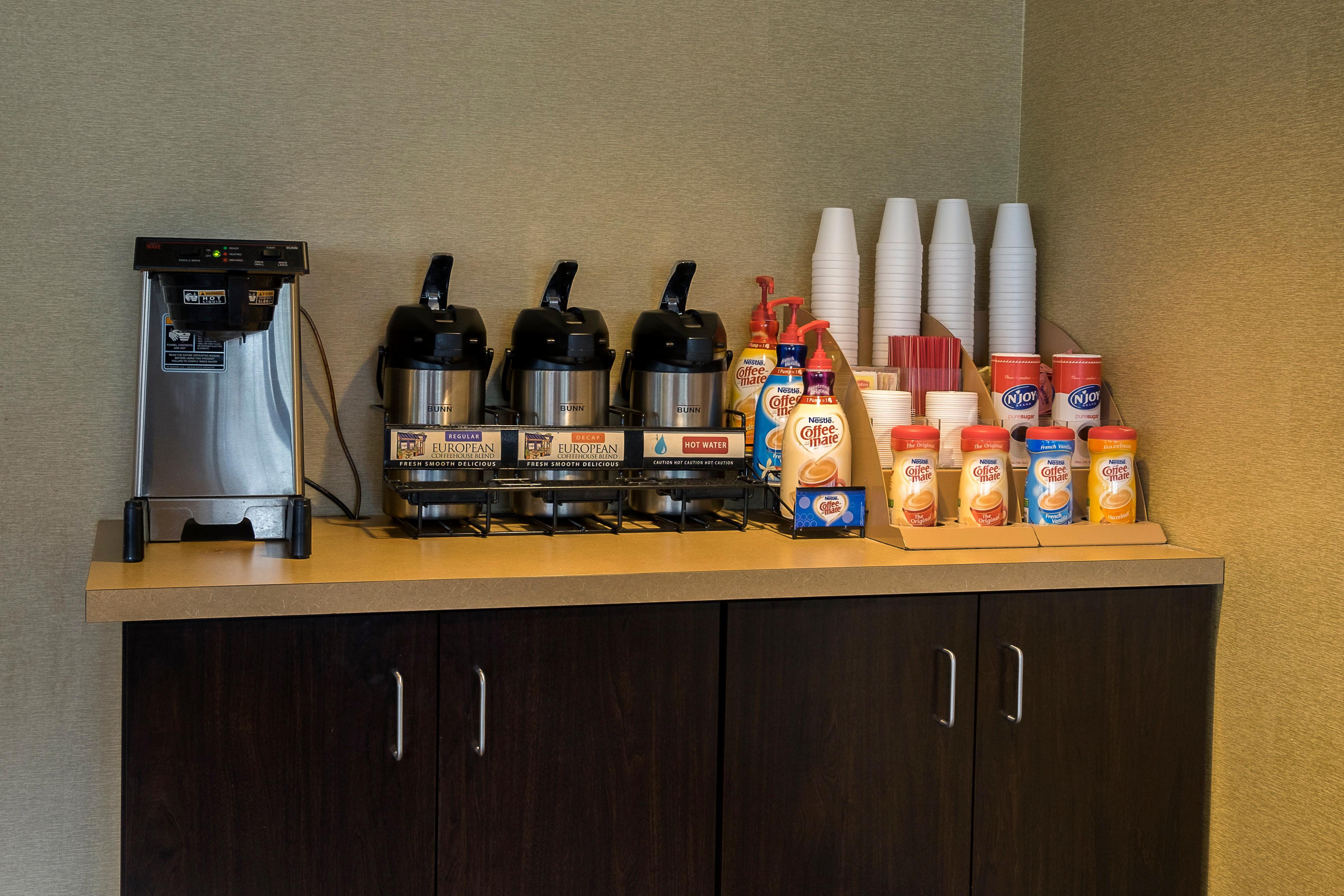 Red Roof Inn Plus+ West Springfield Ngoại thất bức ảnh