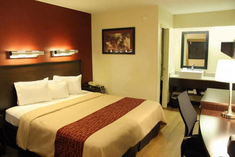 Red Roof Inn Plus+ West Springfield Ngoại thất bức ảnh